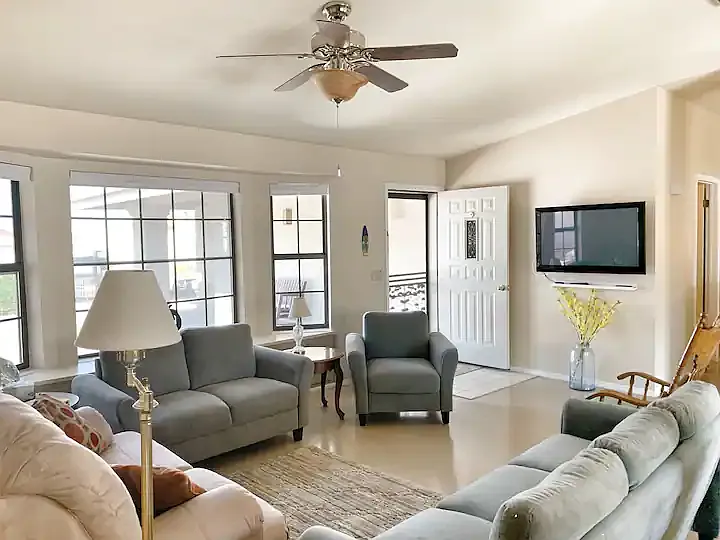4092 Coral Reef Dr — Photo 4