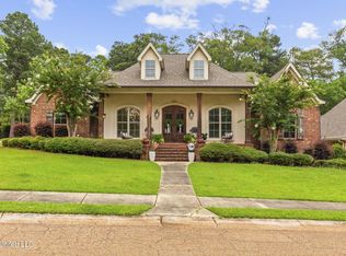 2426 Nottingham Rd, Jackson, MS 39211