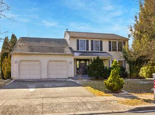 4420 Kelly Ln, Reading, PA 19606