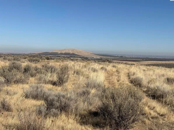 506 Private Rd SE, Benton City, WA 99320