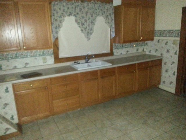 2nd image of 15 Schultz St