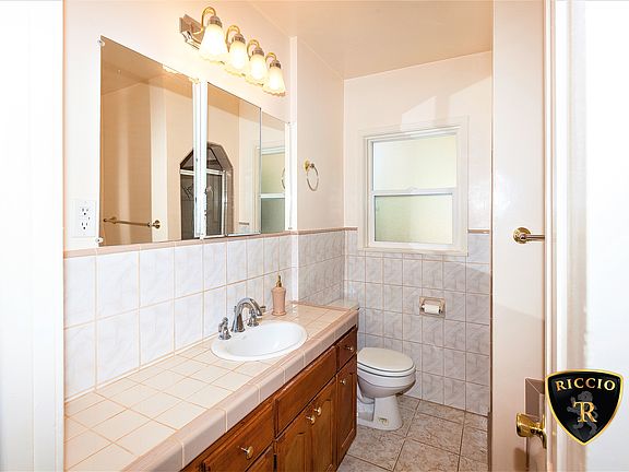 5th image of 4121 W 64th St