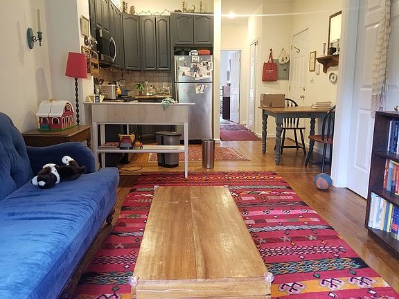 2nd image of 387 14th St #2A