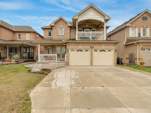 5th image of 48 Avalanche Cres