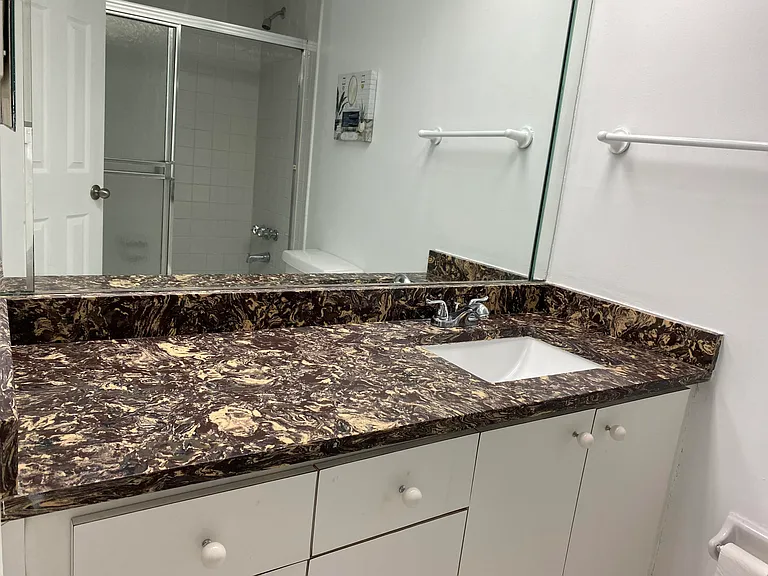 2751 S Palm Aire Dr #107 — Photo 16