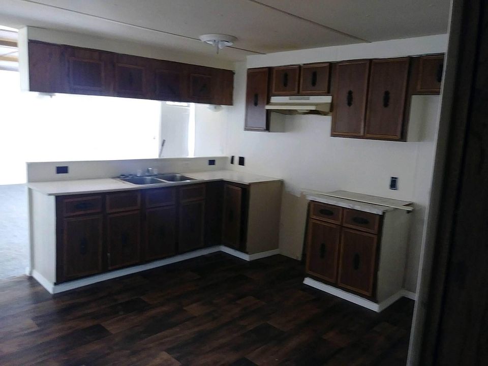 2nd image of 3201 E Macarthur Rd Lot 91