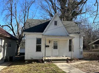 408 N Main St, Anna, IL 62906