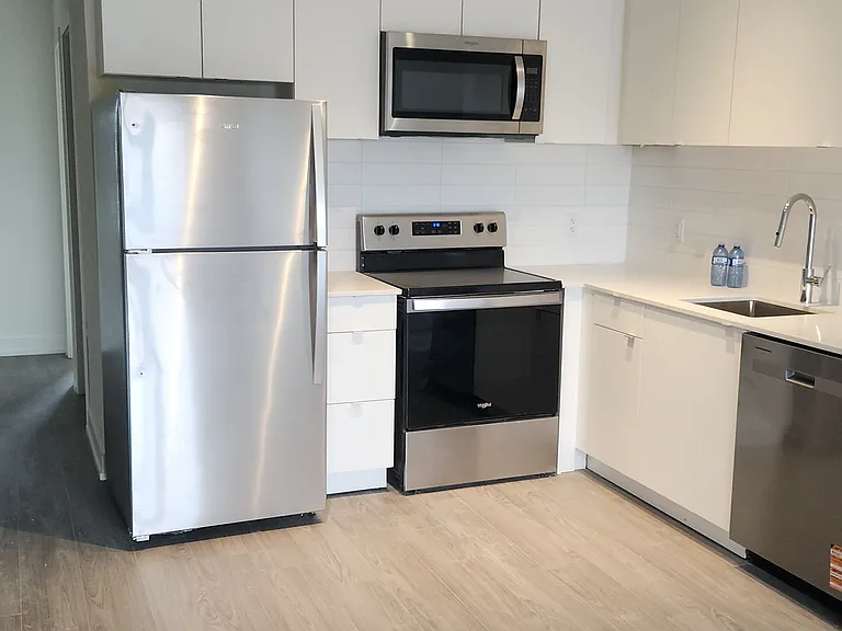 16 Melbourne Ave #204A — Photo 11