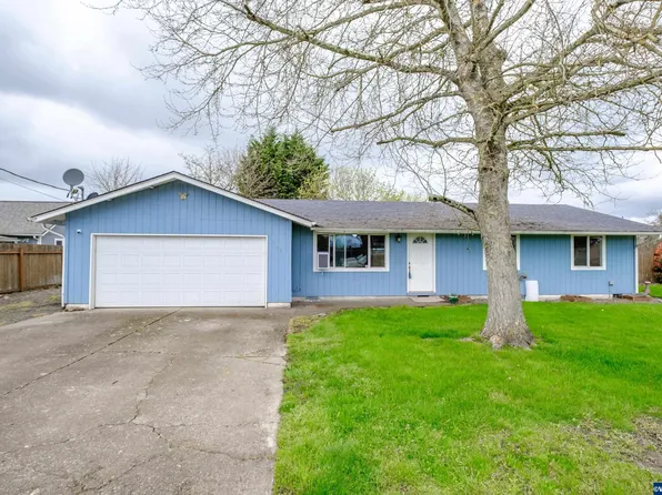 231 W 1st St, Halsey, OR 97348