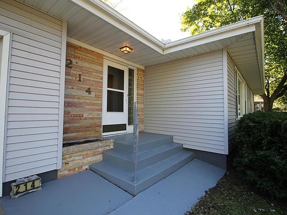 2nd image of 214 Karen Dr