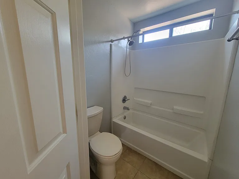 2959 N Tyndall Ave — Photo 11