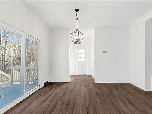 5th image of 2694 Olmstead Rd