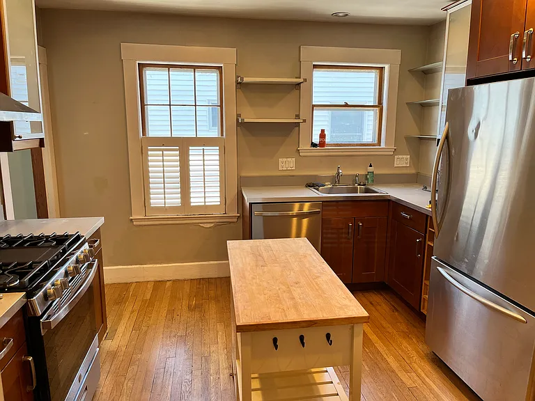 128 Albion St #3 — Photo 3