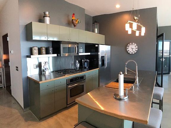 4th image of 5601 Smetana Dr Unit 1002