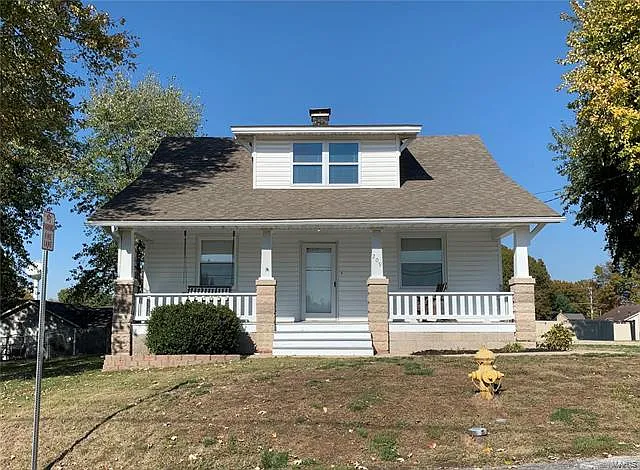 209 Marie St photo 1