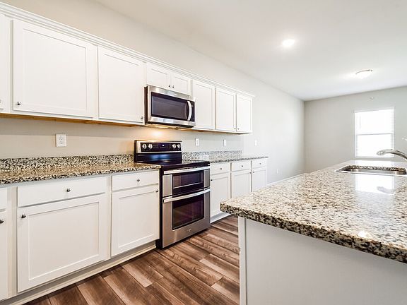 5th image of 3939 Kendrick Cir