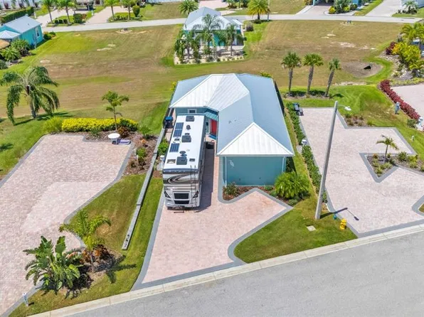 2829 Snowy Egret Dr, Polk City, FL 33868