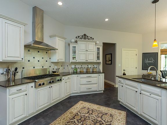 2nd image of 1308 Kinyon Cir