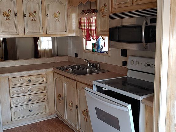 2nd image of 37544 Windflower Ave #36
