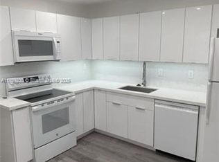 3268 SW 25th St #0, Miami, FL 33133