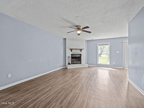 3rd image of 1102 Audrey Court