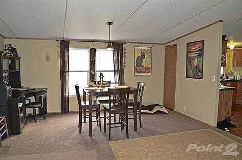 3rd image of 8634 Laurel Woods Dr