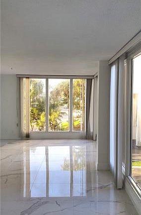 2nd image of 4280 Galt Ocean Dr APT 1F