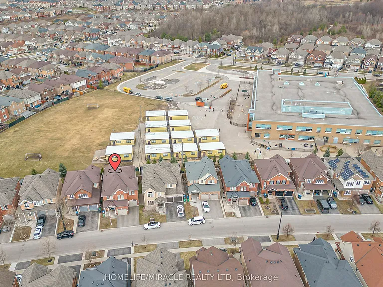 32 Agricola Rd — Photo 3