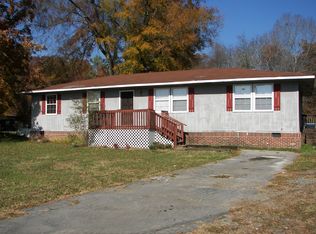 1067 Fairview Rd, Calhoun, GA 30701