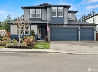 2432 NE Sunnymede St, Poulsbo, WA 98370