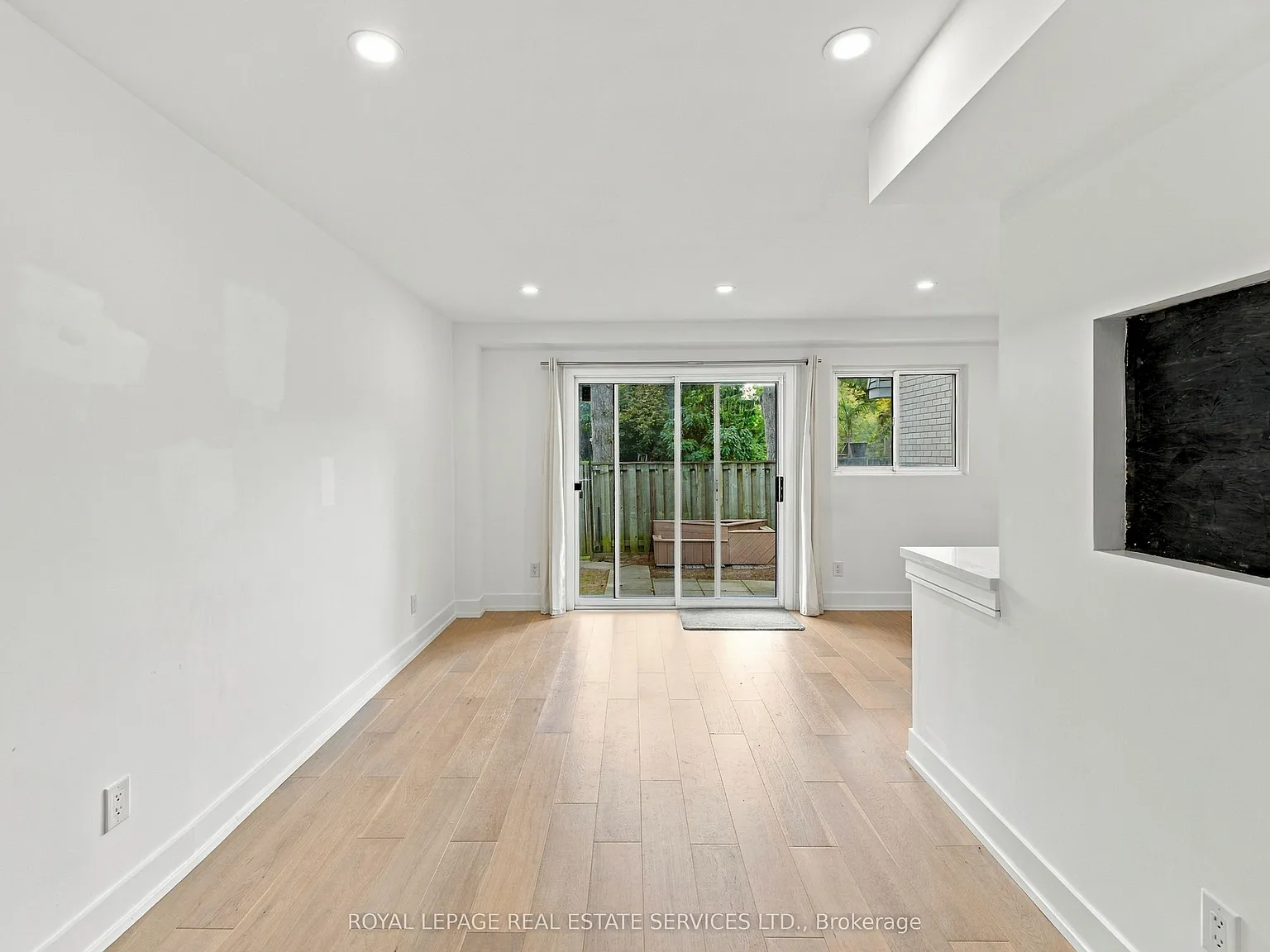 4 bed, $3,350 — Photo 2
