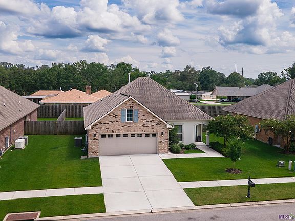 4th image of 38287 Cotton Creek Ave
