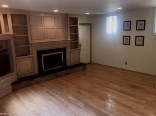 23220 Robert John St, Saint Clair Shores, MI 48080