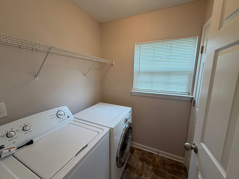 217 Neal Ave — Photo 21