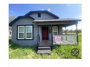 213 W 3rd St, Bishop, TX 78343