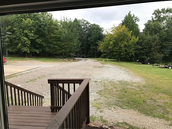 2nd image of 114 Acorn Ln #1