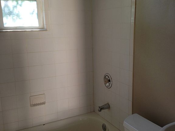 5th image of 4190 42nd Ave N
