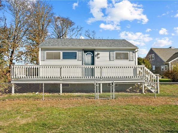 56 Grace St, Tiverton, RI 02878