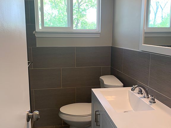 Full bathroom with shower only(no bathtub)