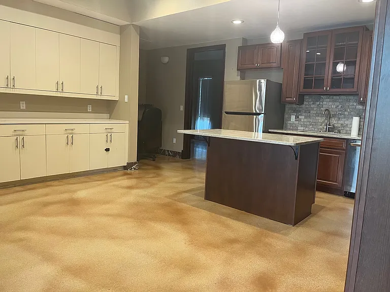 11646 N Oak Hills Pkwy #A — Photo 4