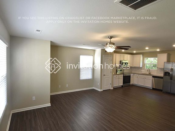 5th image of 809 Joselynn Dr