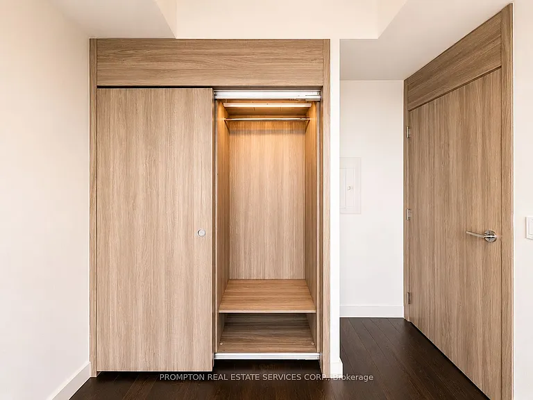 18 Esther Shiner Blvd #2508 — Photo 5