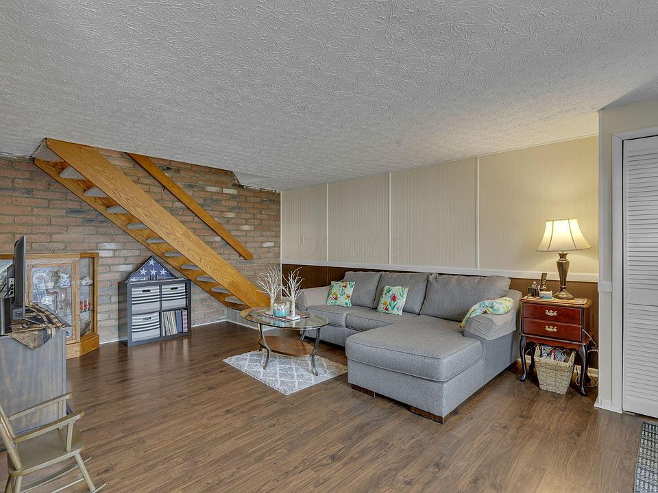 1st image of 703 Cherry Hollow Rd