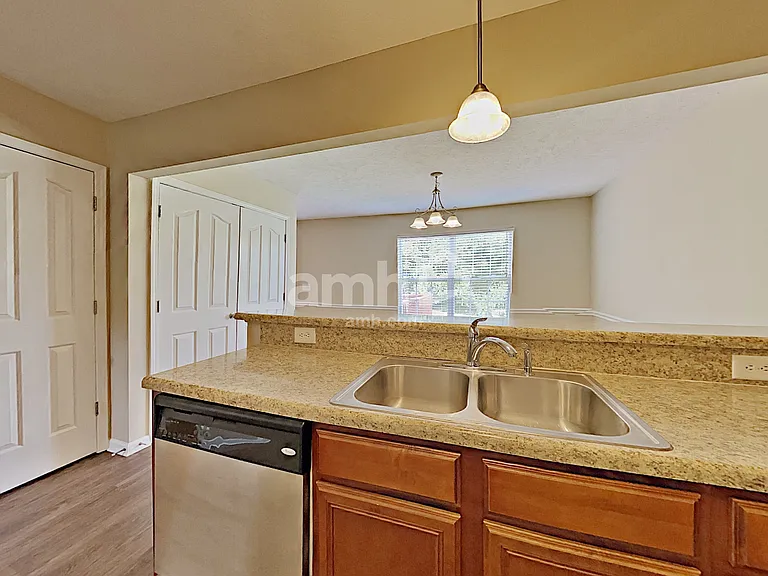 2053 Leefield Dr — Photo 3