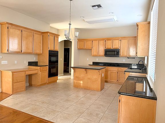 3rd image of 6100 High Pines Ct