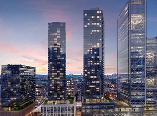 480 Front St W #914, Toronto, ON M5V 0V5