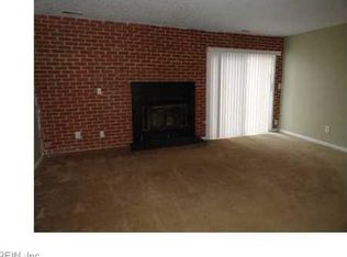 1033 Commonwealth Pl, Virginia Beach, VA 23464