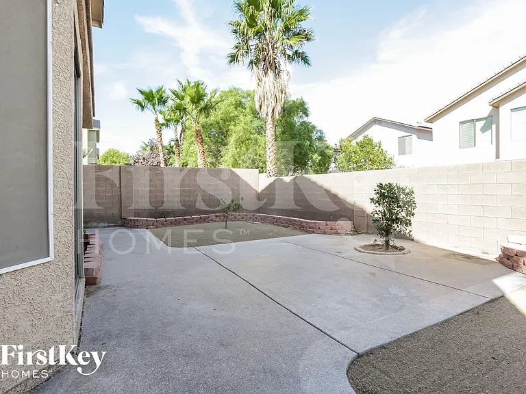9100 Little Horse Ave — Photo 15