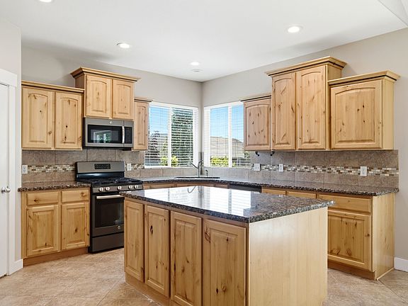 2nd image of 5433 W Toscana Way