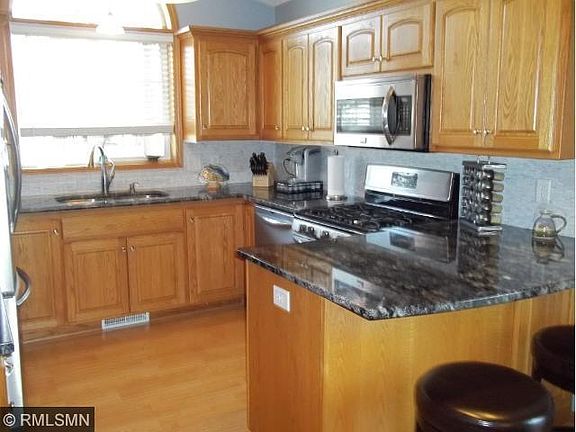 4th image of 336 Pheasant Dr